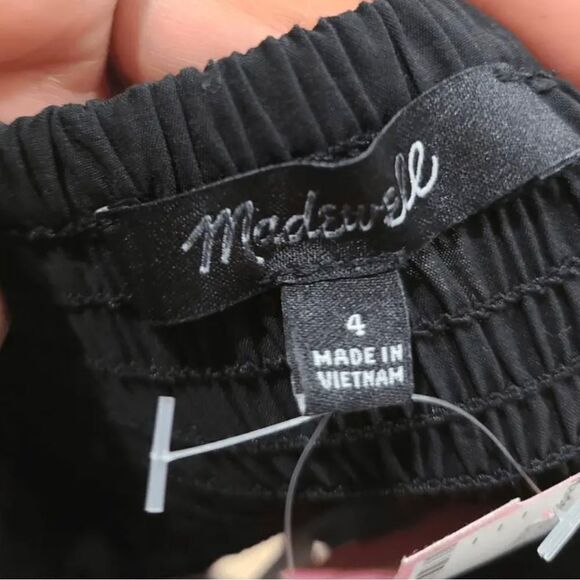 Madewell Cropped Vest Top Womens 4 Black Button Front Sleeveless V-Neck Wide Str - Picture 4 of 5